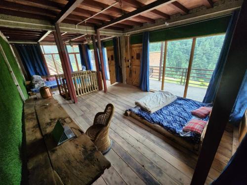 Tehri Casa | Shoonya Home Stay - Devalsari Deodar Forest Range - 60min from Mussoorie