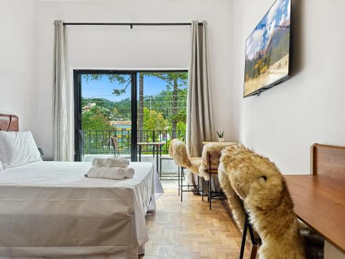 Abernessia Apartamento | Shopping Center Fast WiFi Balcony Home Office