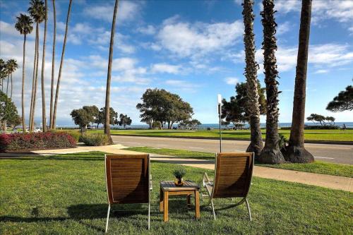 East Mesa Casa | Shoreline Cottage
