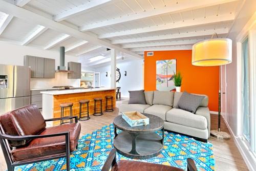 La Jolla Shores Casa | Shores Perfection - Spa, AC, Pet Friendly, Parking, Fire Pit & Massive Private Yard!