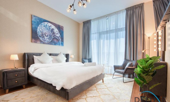 Jumeirah Village Triangle Apartamento | Short Distance from Global Village & Other Major Attractions Studio Unit, Al Jawhara Tower, Jumeirah Village Triangle by Deluxe Holiday Homes