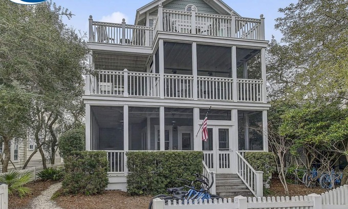 Cottage District Casa | Short Distance to the White Sandy Beaches, Rendezvous Main House + Carriage in Seaside