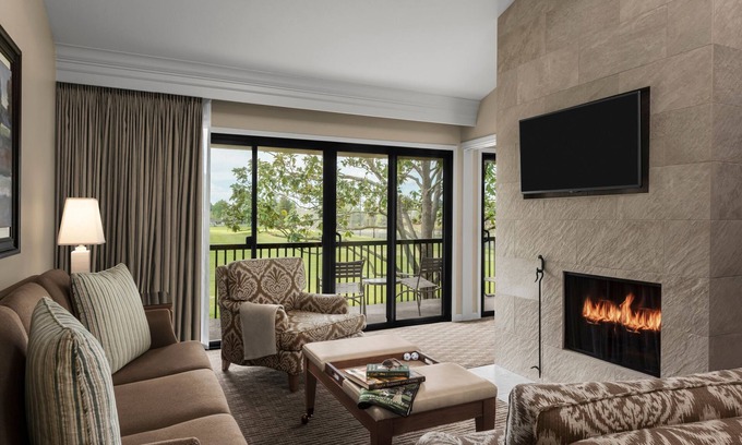 Napa Hotel | Short Drive to Scientopia Discovery Center! Golf & Tennis, Pool, FREE Parking!