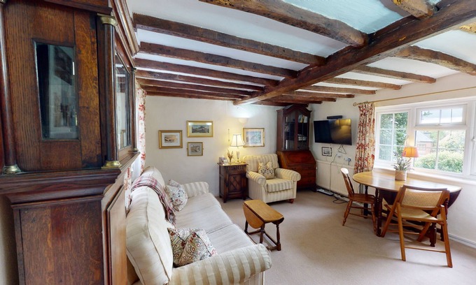 Aylesbury Cabaña | Short Let Space Bailey's Cottage two bedroom cottage near the centre of Aylesbury.
