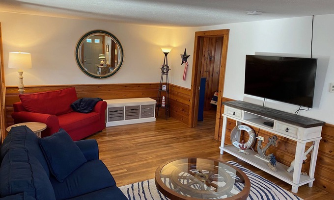 Bass River Casa | Short Walk to Beaches, Restaurants, and Fun. Onsite Putting Green. Sleeps 6-12.