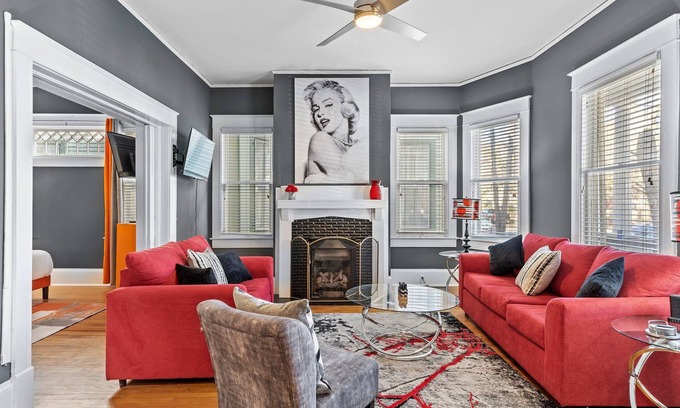 Wilmington Historic District Casa | Showstopper 3 BD heart of downtown historic district. No cleaning fee!