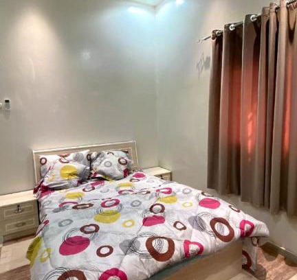 Al Hamra Apartamento | شقق الراحة للتأجير اليومي
