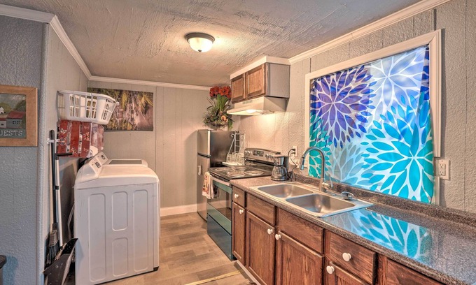 Broadmoor Casa | Shreveport Vacation Rental Near Riverfront