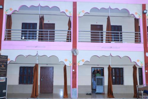 Misrikh Casa | Shri Jagannath Dham