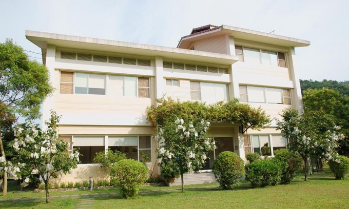 Mingjian Casa | Shuang Liou B&B