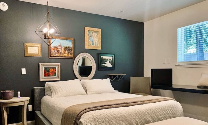 Carmichael Condominio | Shurwin 3 · Carmichael Sacramento: Garden Suite!