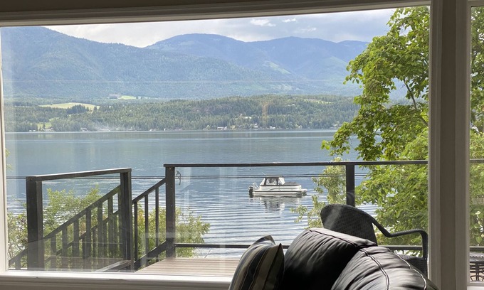 Blind Bay Casa | Shuswap Lakehouse 3Bd 2Bth Semi-Lakefront w/ Dock & Buoy Sleeps 9 KingBd