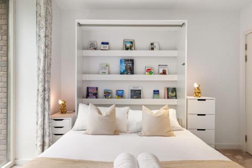 Docklands Villa | ShyVilla