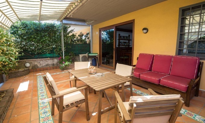 Aci Catena Apartamento | Sicilian Family Home Suite