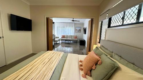 North Lakes Casa | Sienna Rise - Walk to Westfield sleeps 6 North Lakes