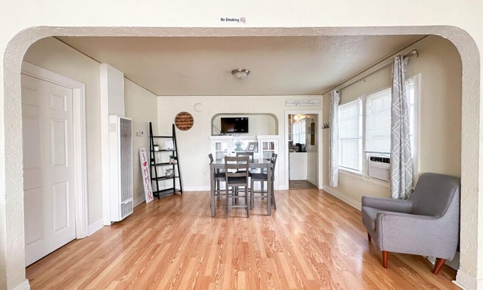 Porterville Casa | Sierra View Retreat located near downtown Porterville