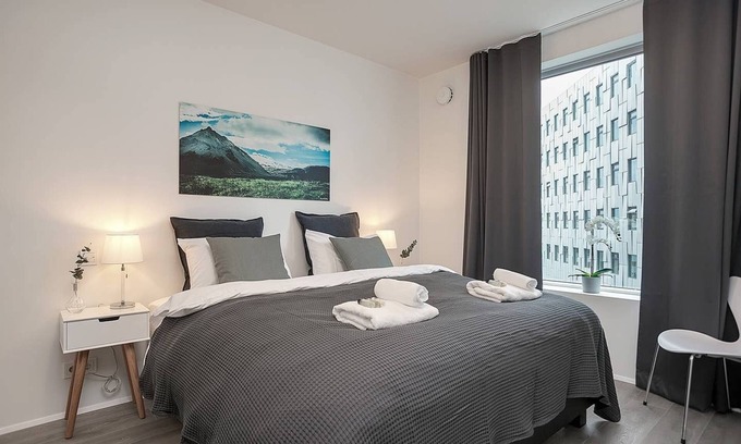 Hliðar Apartamento | SIF Apartments - 2 bedrooms with 2 bathrooms