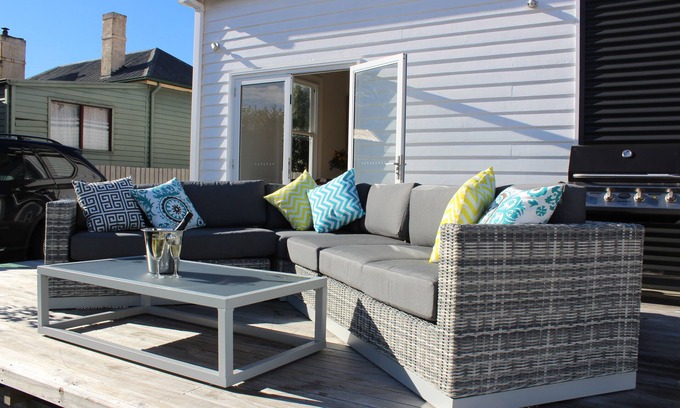 Devonport Casa | Signature on Gunn