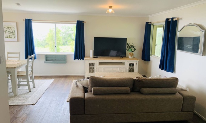 Bald Knob Casa | Silent Hope Cottage