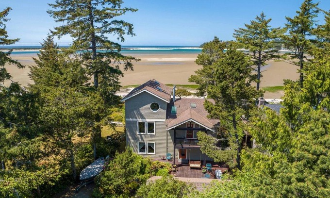 Lincoln City Casa | Siletz Bay Beach House