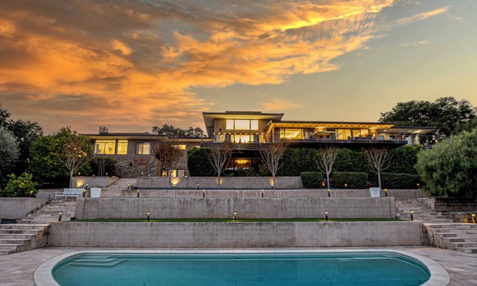 Loyola Casa | Silicon Valley Mansion, Los Altos Hills-1