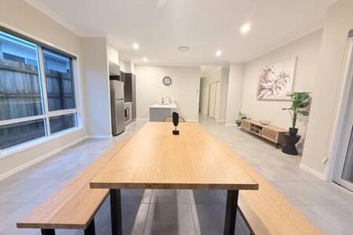 Griffin Casa | Silky Oak Stay - Brand New House in Griffin