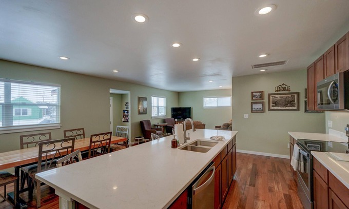 Leadville North Casa | Silver Cloud- Upscale finishes-Minutes to Ski Cooper-PET FRIENDLY!