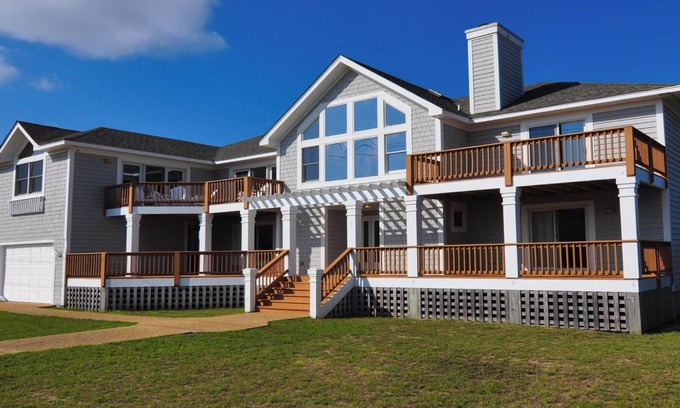 Southern Shores Casa | Silver Creek: Semi-Oceanfront, piscina privada, jacuzzi