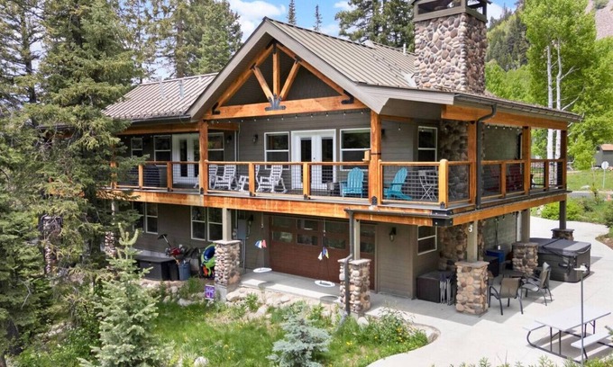 Salt Lake Mountain Resorts Apartamento | Silver Fork Chalet - Hot Tub & 18+ Beds