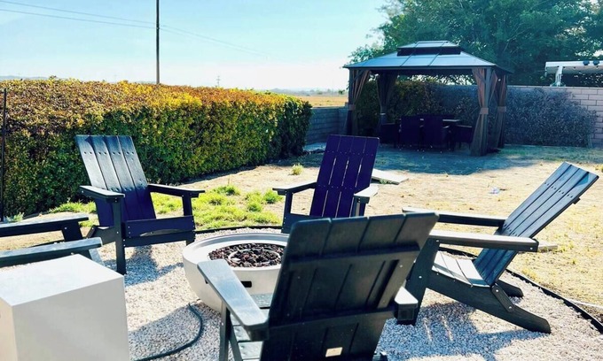 Silver Lakes Country Club Casa | Silver Lakes Oasis on Route 66 - Resort Style Amenities!