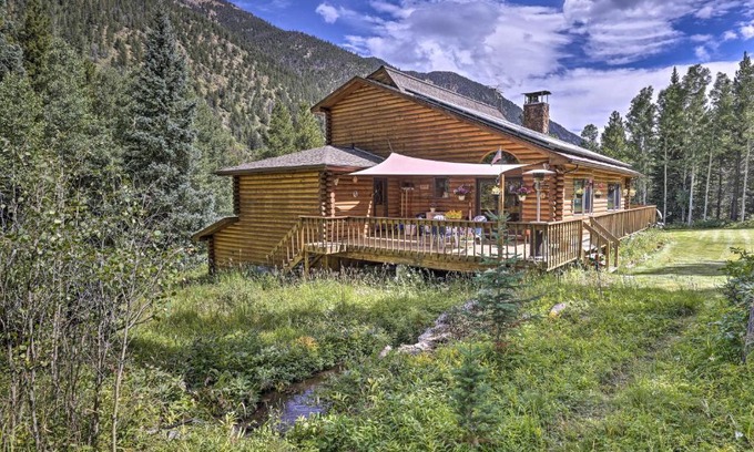 Silver Plume Casa | Silver Plume Mountain Haven with Views and Deck!