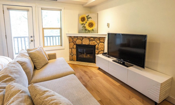 East Kootenay Apartamento | Silver Rock Studio w/Queen bed