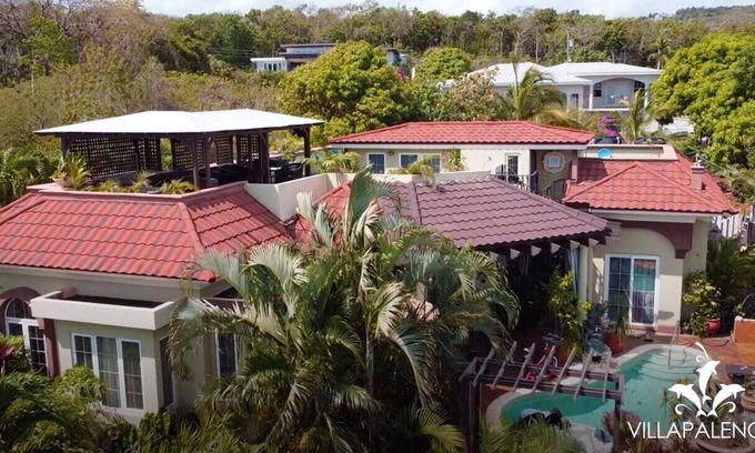 Duncans Villa | SILVER SAND ESTATE 5br 5.5ba Villa /.1 mi walk to Beach/PRIVATE CHEF & POOL
