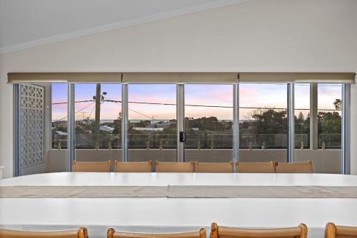 Silver Sands Casa | Silver Sands Sanctuary - 6BR Beachside Luxury