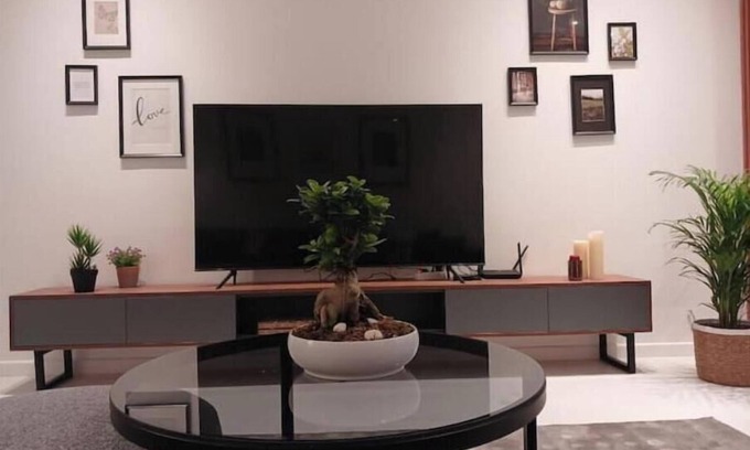 Hamra Apartamento | Silvia's Stylish top-notch 2 BR apartment