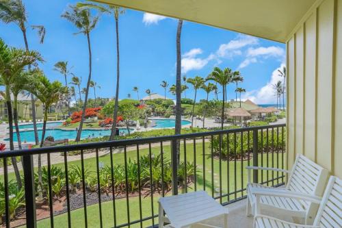 Hanamaulu Apartamento | Simple but Idyllic Oceanfront Resort w King Bed