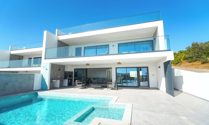 Salema Villa | Simply Salema - Villa Praia Dourada - Ocean Villa