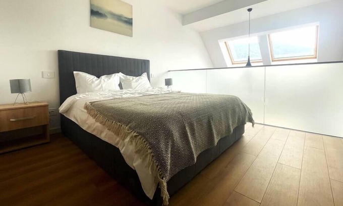 Sinaia Apartamento | Sinaia Walter 20 Penthouse w. Private Parking