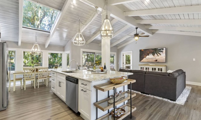 Heritage Woods Casa | Single level Sea Pines home with a hot tub, just a short walk to the beach!