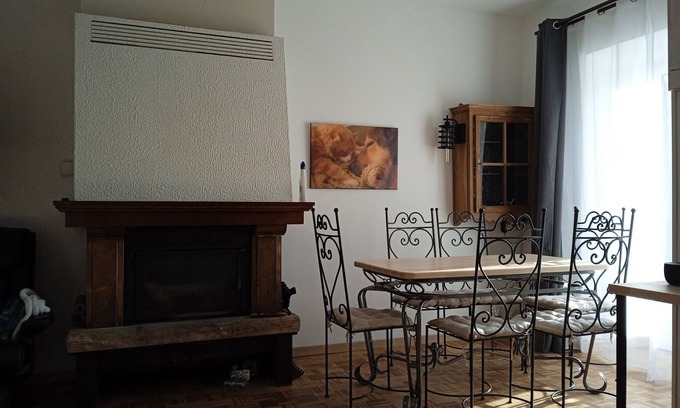 Durenque Casa | Single-storey village house in Aveyron 3 bedrooms with terrace and garage