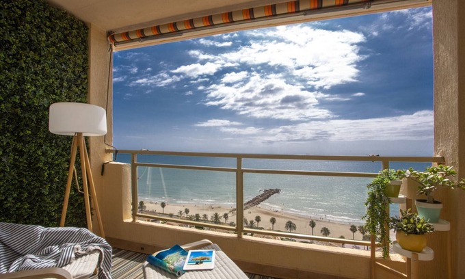 Puig Apartamento | SingularStays El Puig Beach II