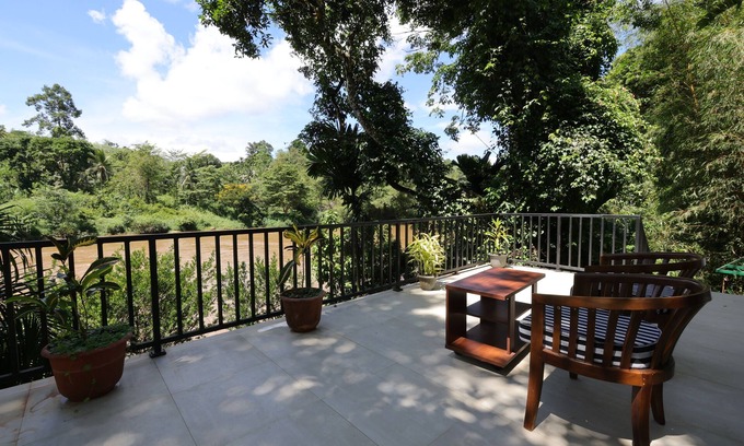 Kalawana Chalet De Esquí | Sinharaja River Lodge