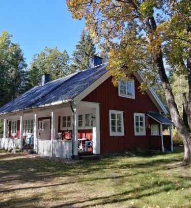 Hogsby Municipality Apartamento | Sinnerskog - Urlaub im alten Bahnhof