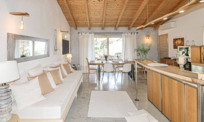 Arzachena Villa | Sispantu Sa 'oghe 'e su 'entu Cottage