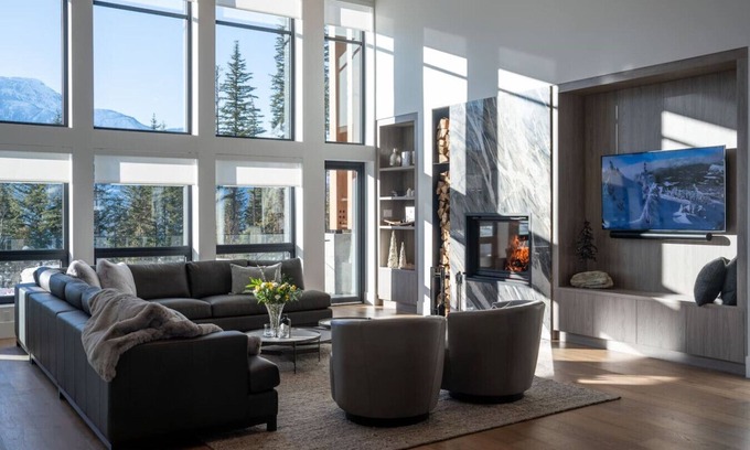 Revelstoke Casa | Sitka Spruce Mountain Chalet