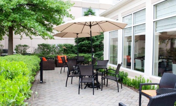 North Bergen Casa | Six miles from MetLife Stadium