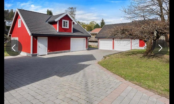 Baerum Municipality Apartamento | Sjarmerende gjestehus med stor hage i Sandvika