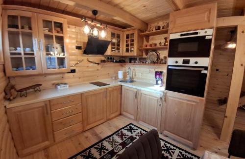 Sjenica Casa | Sjenica na dlanu