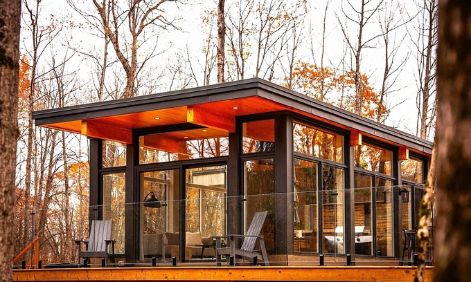 Greater Madawaska Cabina | Sköv Cabin Luxury Escape | Cedar Sauna & Hot tub