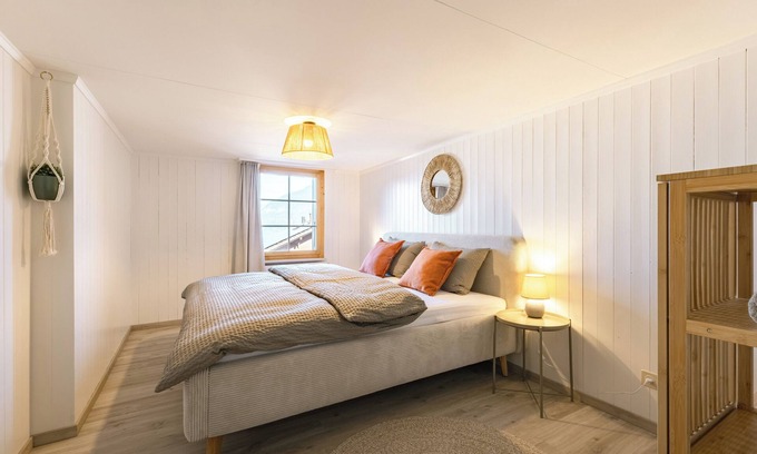 Leissigen Apartamento | Skandi Lodge with lake view near Interlaken